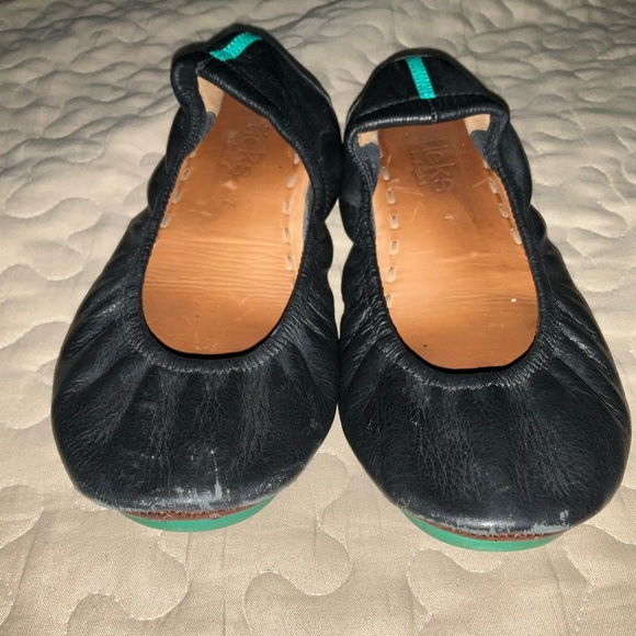 Tieks - Black Size 7 - Picture 3 of 6
